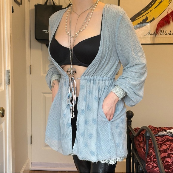 HAH Blue Mesh/Lace Reversible Robe - Picture 4 of 6